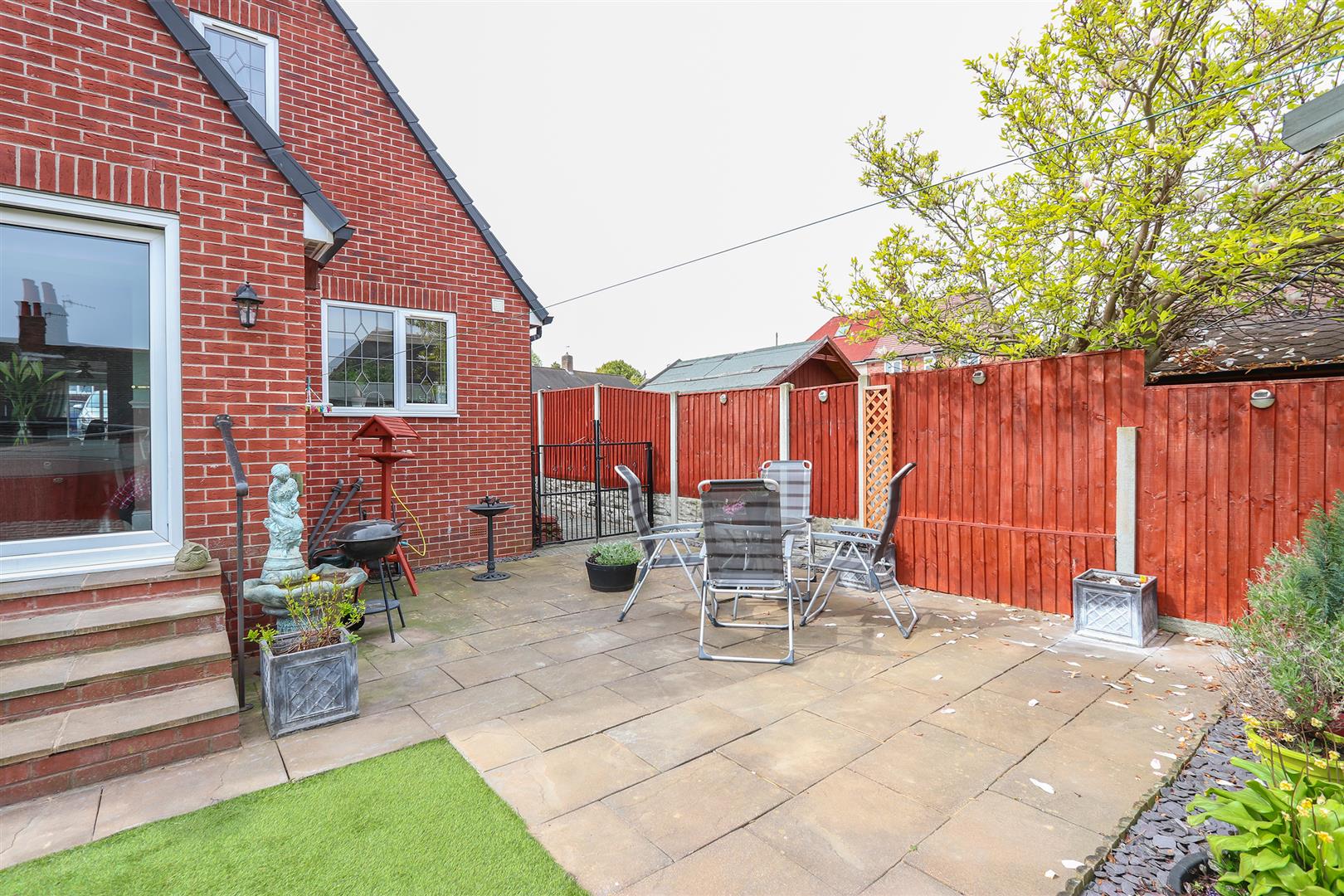 Highfield Lane, Newbold, Chesterfield, S41 8AZ Dales and Peaks